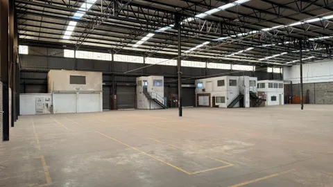 6 Saligna St, Hughes